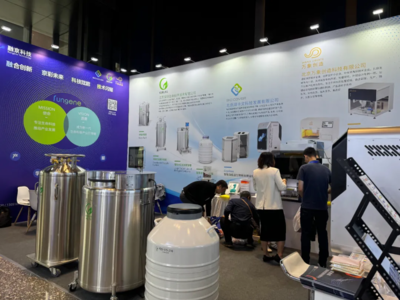 融京科技新品與明星產品閃耀中國研究型醫院學會樣本資源庫大會